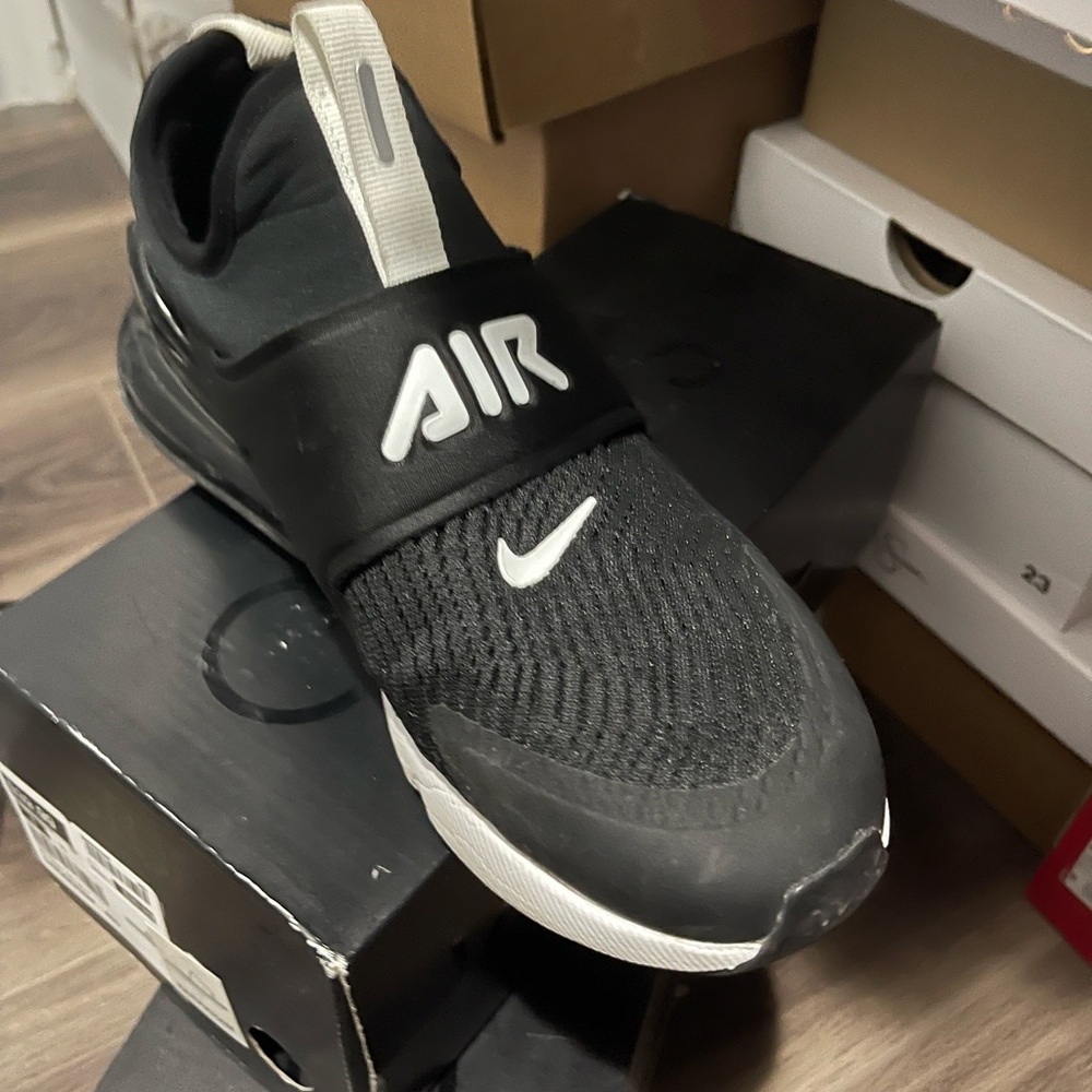 Black and white Nike Air